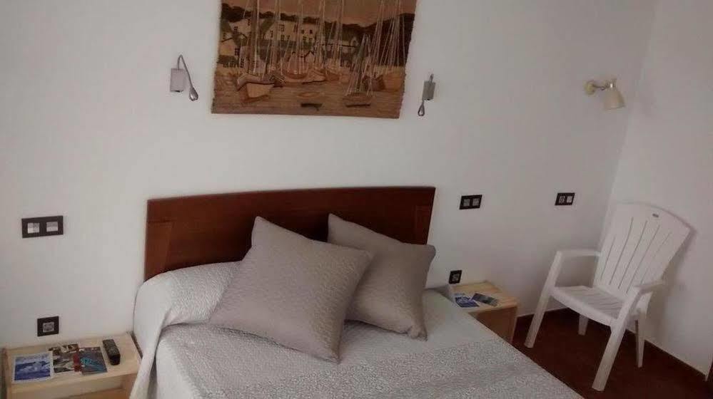 Apartamentos Turisticos Vistademar Luarca Zewnętrze zdjęcie