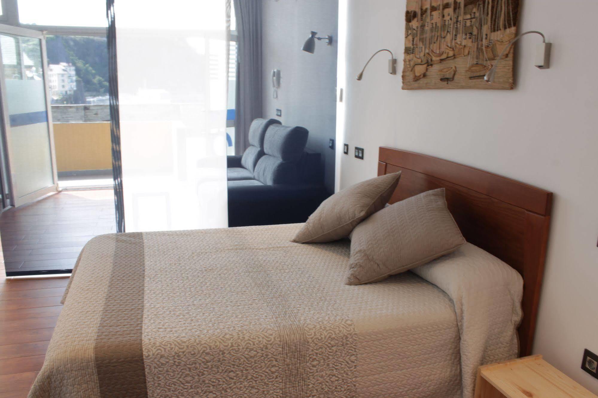 Apartamentos Turisticos Vistademar Luarca Zewnętrze zdjęcie