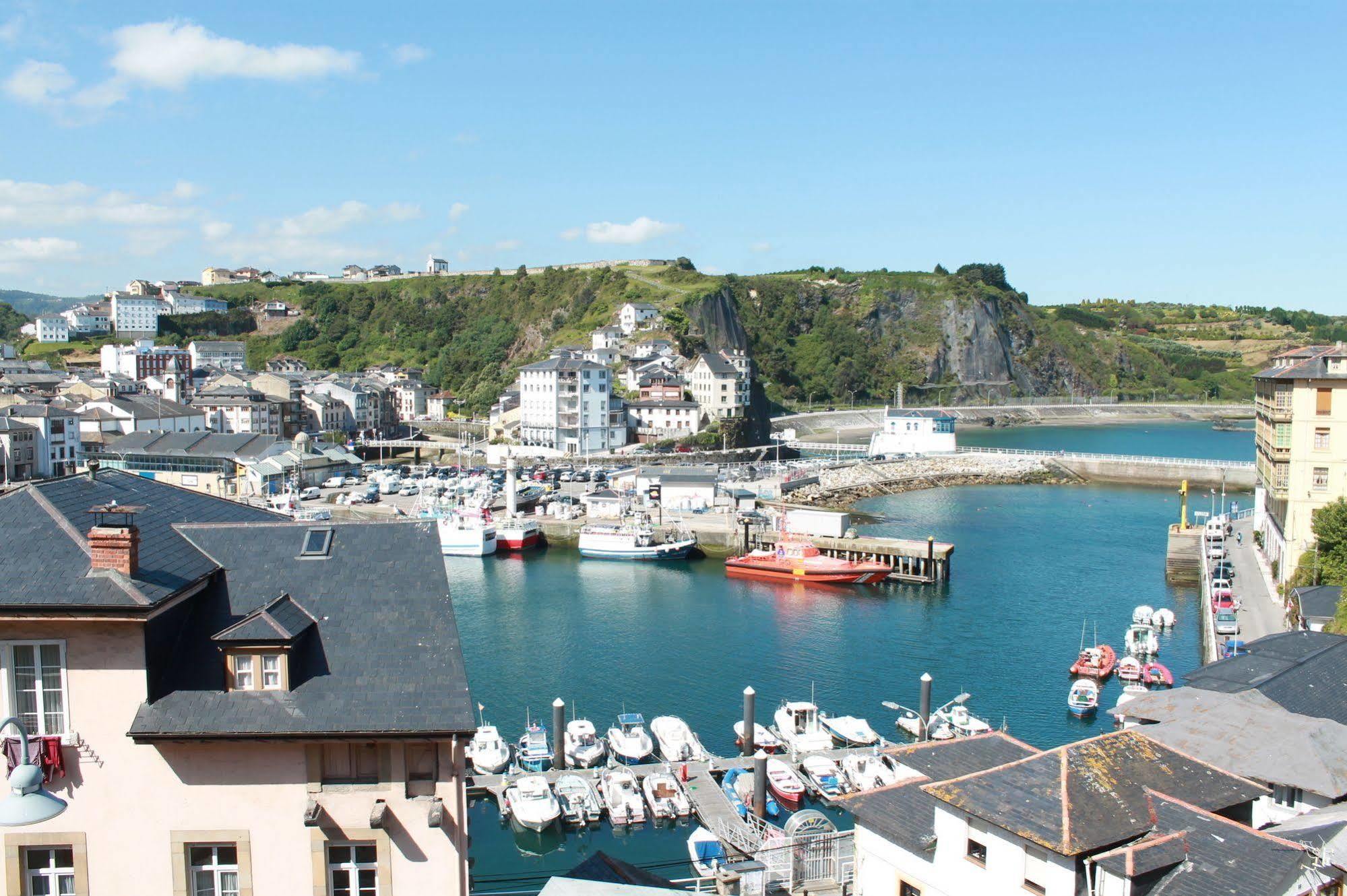 Apartamentos Turisticos Vistademar Luarca Zewnętrze zdjęcie